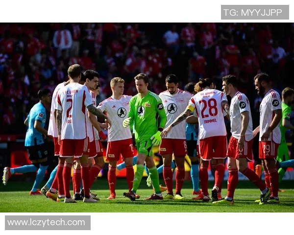 全球聚焦国际足球赛事精彩瞬间与球队争夺战的热血时刻